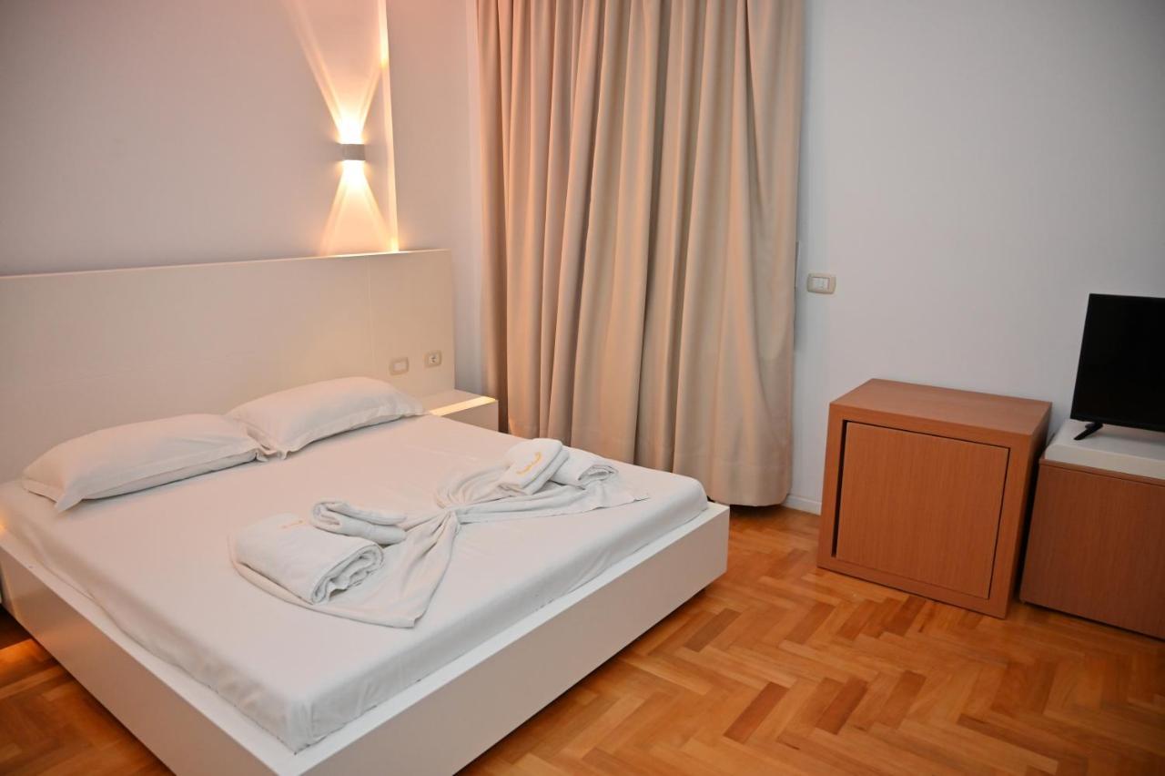 Hotel Thea *
