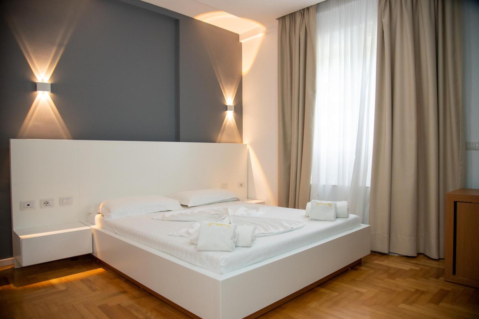 Hotel Thea *