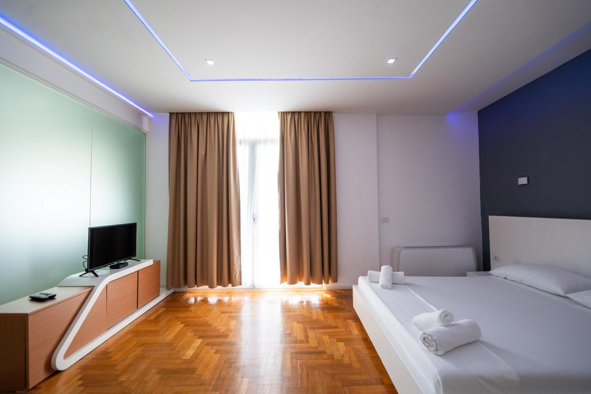 Thea Hotel