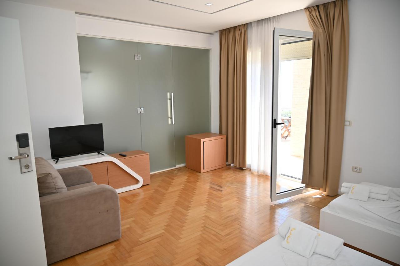 Hotel Thea