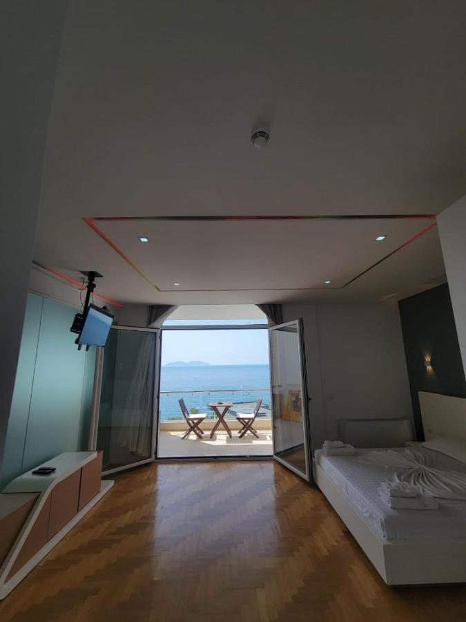 Hotel Thea *