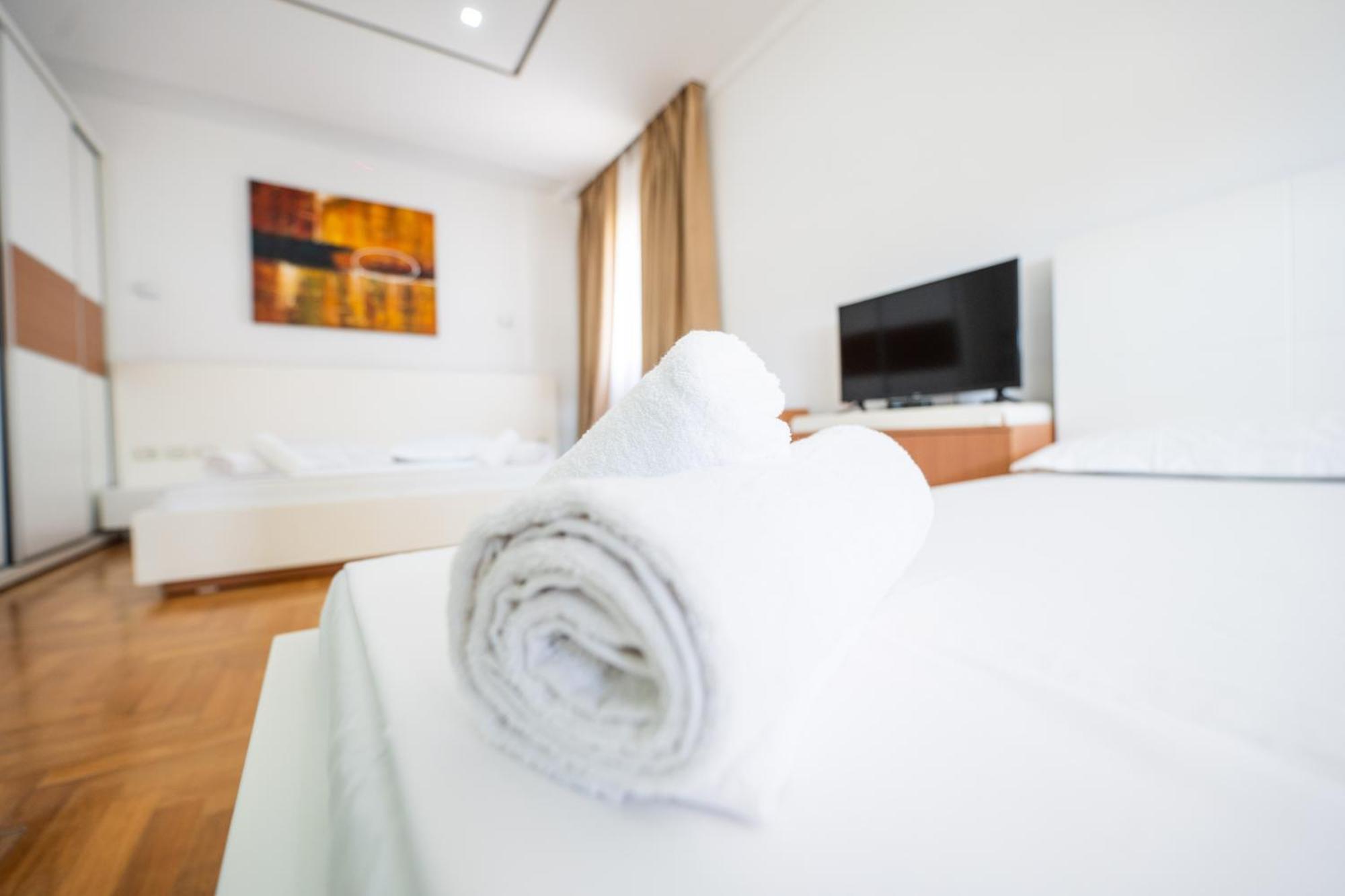 Hotel Thea